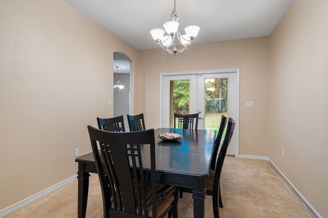 112 Pleasant Way, Defuniak Springs, FL 32435