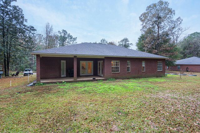 112 Pleasant Way, Defuniak Springs, FL 32435
