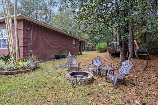 112 Pleasant Way, Defuniak Springs, FL 32435
