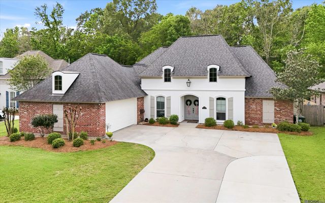 12403 Oak Fields Dr, Geismar, LA 70734