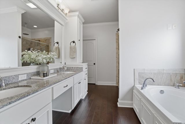 12403 Oak Fields Dr, Geismar, LA 70734