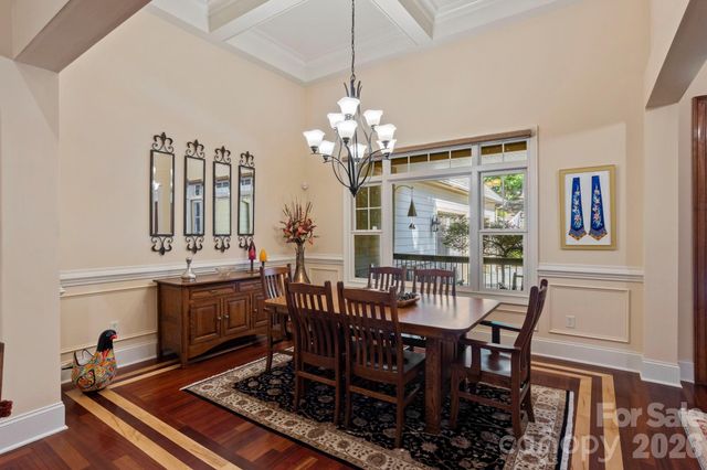 132 Pinnacle Peak Lane, Flat Rock, NC 28731