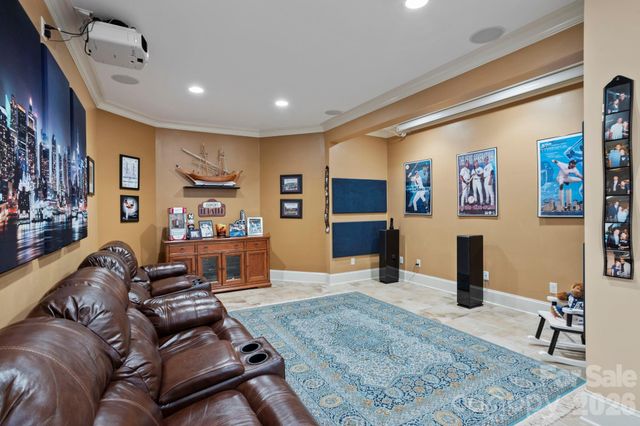 132 Pinnacle Peak Lane, Flat Rock, NC 28731