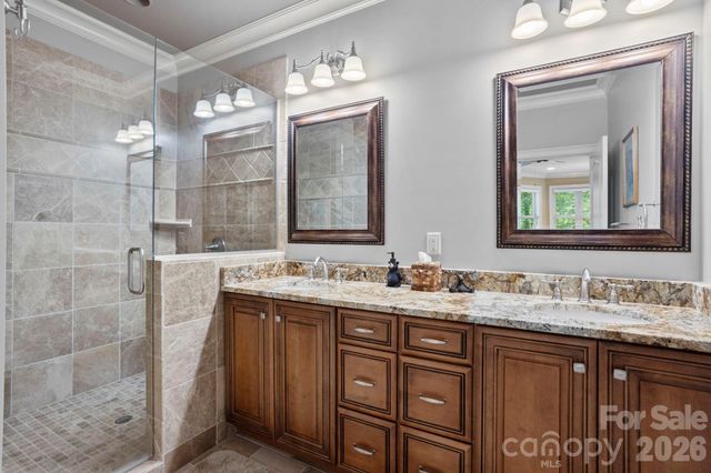 132 Pinnacle Peak Lane, Flat Rock, NC 28731