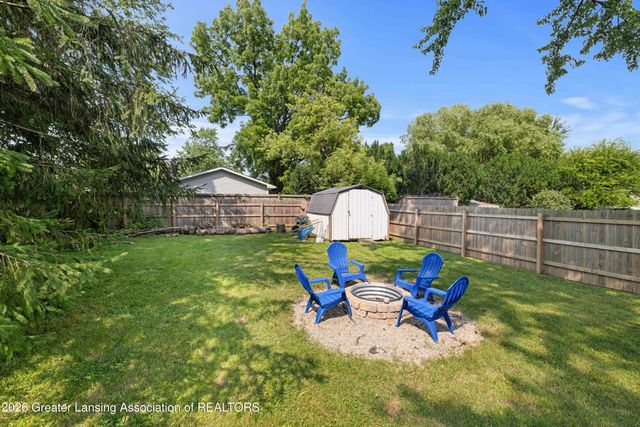 826 Jones Street, Grand Ledge, MI 48837