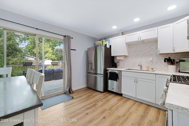 826 Jones Street, Grand Ledge, MI 48837