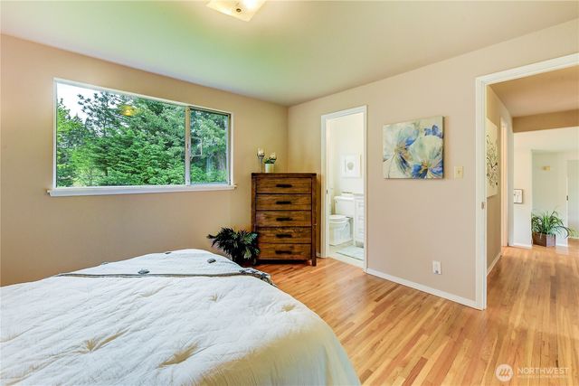 134 160th Place SE, Bellevue, WA 98008