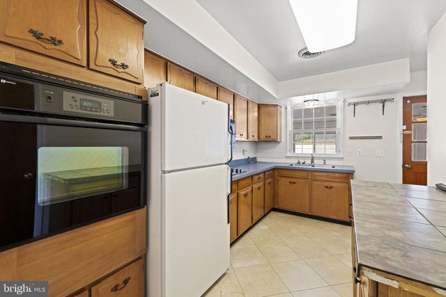 12 HOMESTEAD LANE, Ranson, WV 25438