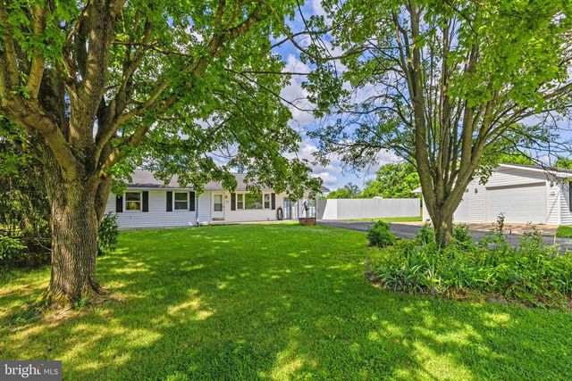 12 HOMESTEAD LANE, Ranson, WV 25438