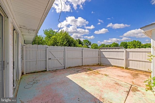 12 HOMESTEAD LANE, Ranson, WV 25438