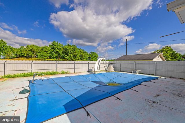 12 HOMESTEAD LANE, Ranson, WV 25438