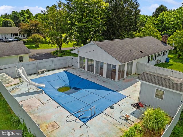 12 HOMESTEAD LANE, Ranson, WV 25438