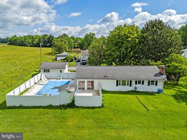 12 HOMESTEAD LANE, Ranson, WV 25438