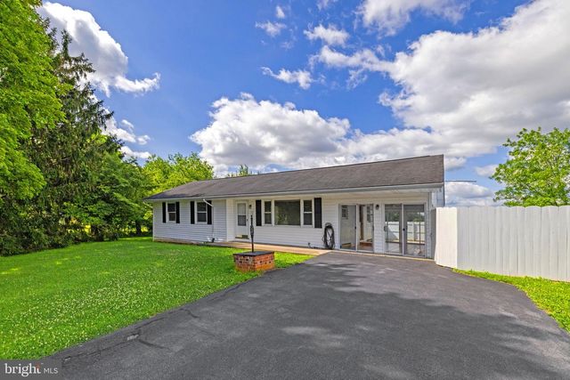 12 HOMESTEAD LANE, Ranson, WV 25438