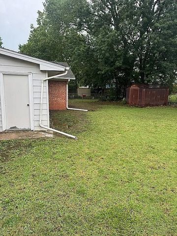 15 Mojave Drive, Shawnee, OK 74801