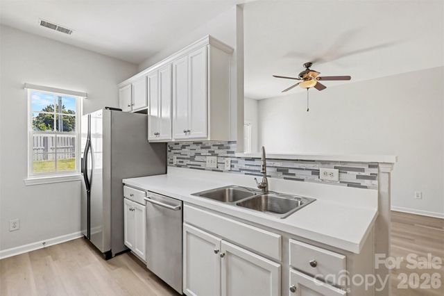 9610 Walkers Glen Drive NW, Concord, NC 28027