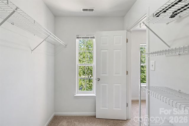 9610 Walkers Glen Drive NW, Concord, NC 28027