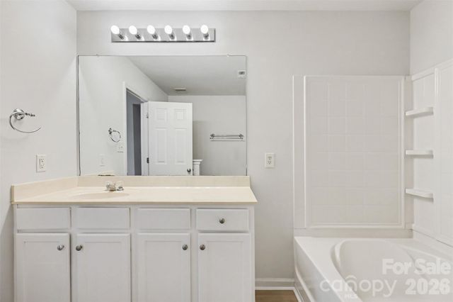9610 Walkers Glen Drive NW, Concord, NC 28027