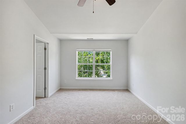 9610 Walkers Glen Drive NW, Concord, NC 28027