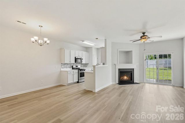 9610 Walkers Glen Drive NW, Concord, NC 28027