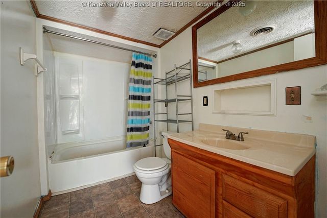 248 1st Avenue, Ripley, WV 25271