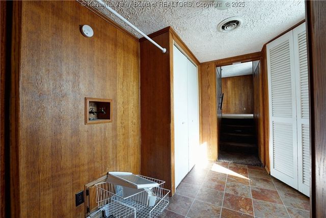 248 1st Avenue, Ripley, WV 25271