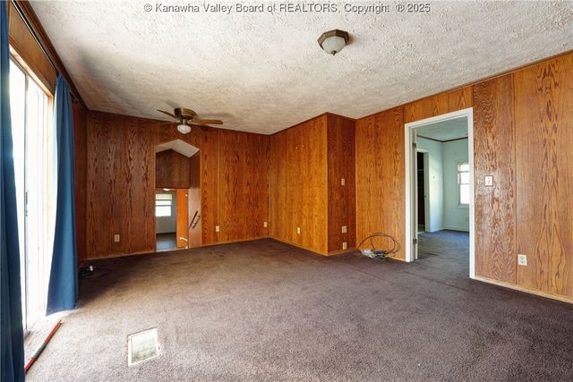 248 1st Avenue, Ripley, WV 25271