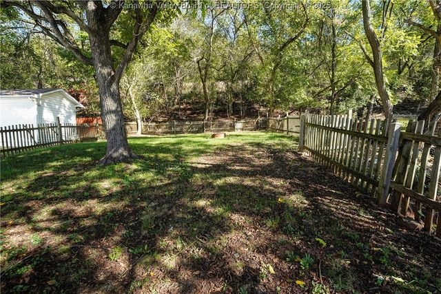 248 1st Avenue, Ripley, WV 25271