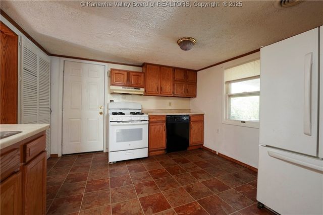 248 1st Avenue, Ripley, WV 25271