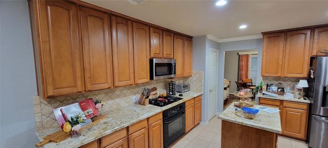 12314 Brentleywood Lane, Houston, TX 77070