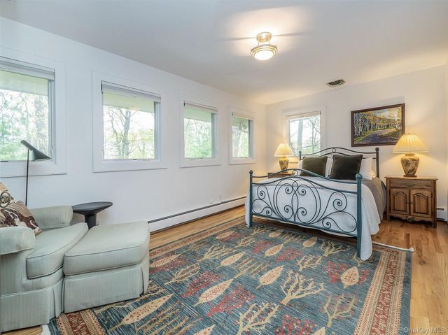 7 Southeast Road, Sands Point, NY 11050