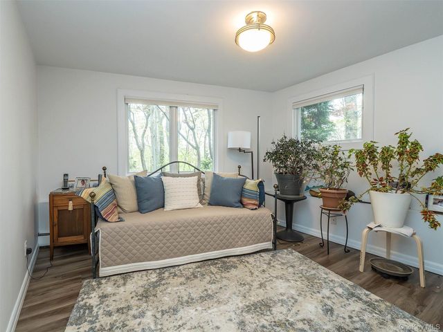 7 Southeast Road, Sands Point, NY 11050