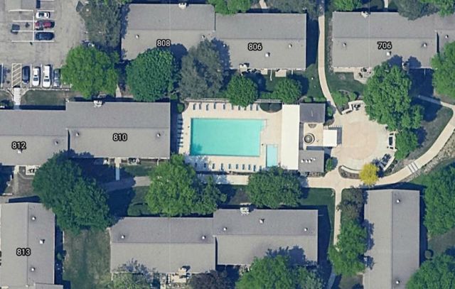 810 Old Settlers Trail 3, Hopkins, MN 55343