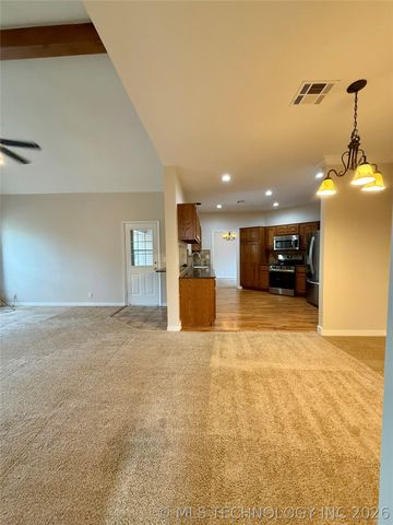 1409 W Quinton Street, Broken Arrow, OK 74011