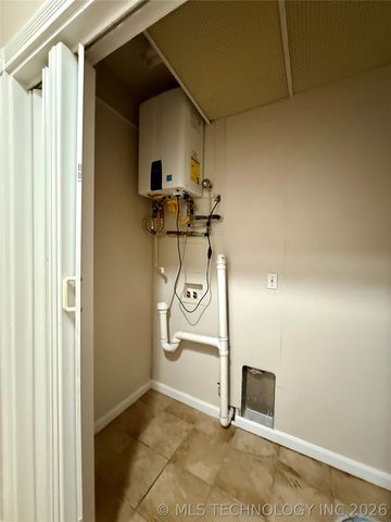 1409 W Quinton Street, Broken Arrow, OK 74011