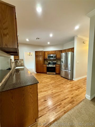 1409 W Quinton Street, Broken Arrow, OK 74011