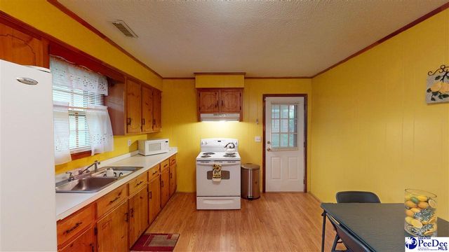 633 sykes st, Manning, SC 29102