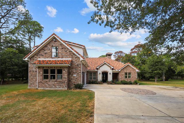1216 S Hill Street, Alvin, TX 77511