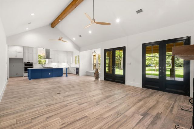 1216 S Hill Street, Alvin, TX 77511