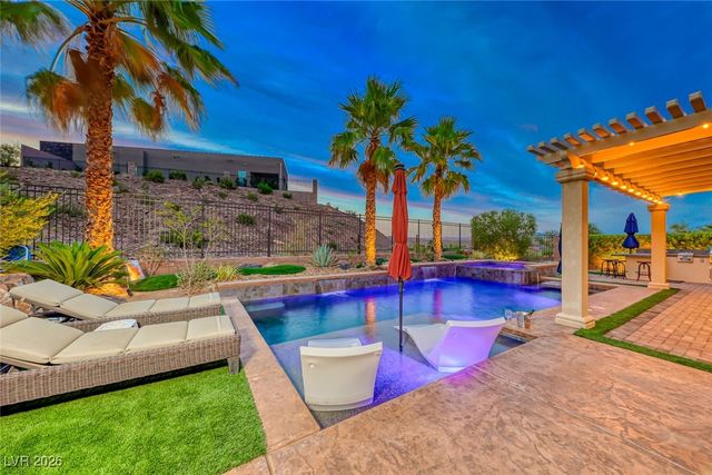 70 Portezza Drive, Henderson, NV 89011
