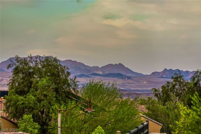 70 Portezza Drive, Henderson, NV 89011