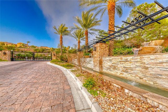 70 Portezza Drive, Henderson, NV 89011