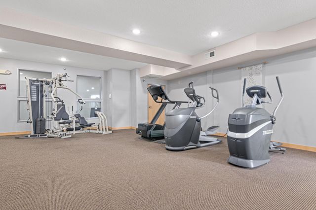 2600 University SE 319, Minneapolis, MN 55414