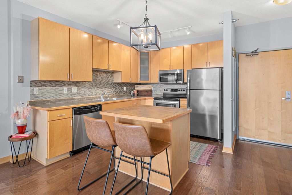 2600 University SE 319, Minneapolis, MN 55414