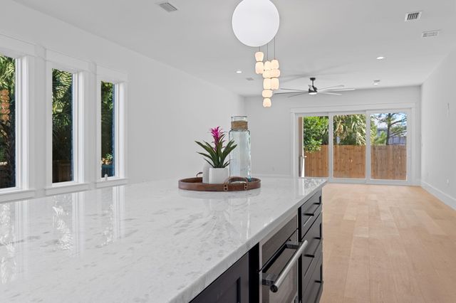 848 Tropic Avenue, Fort Walton Beach, FL 32548