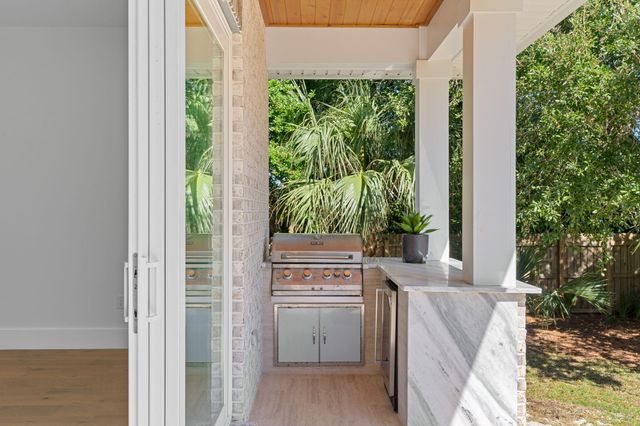 848 Tropic Avenue, Fort Walton Beach, FL 32548