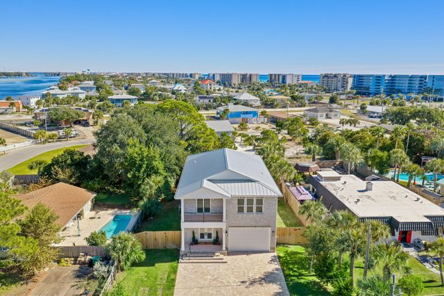 848 Tropic Avenue, Fort Walton Beach, FL 32548