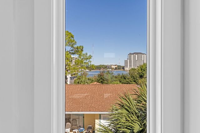 848 Tropic Avenue, Fort Walton Beach, FL 32548