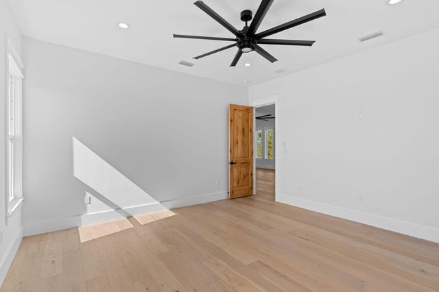 848 Tropic Avenue, Fort Walton Beach, FL 32548