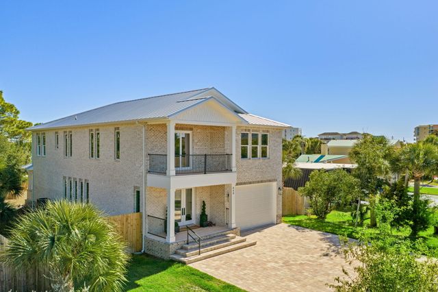 848 Tropic Avenue, Fort Walton Beach, FL 32548